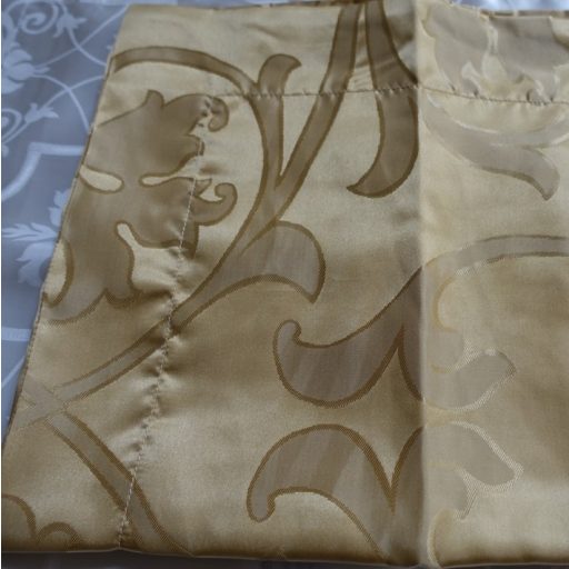 Sunnysilk hernyóselyem kispárna huzat, 40x50 cm Aranyszínű